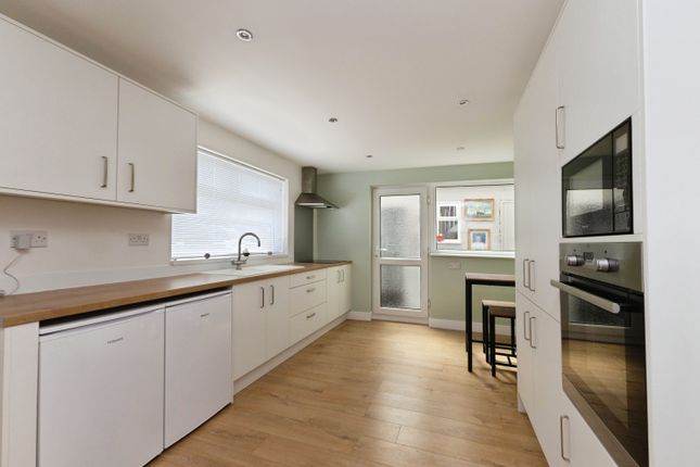23, Scanbeck Drive, Redcar photo 4
