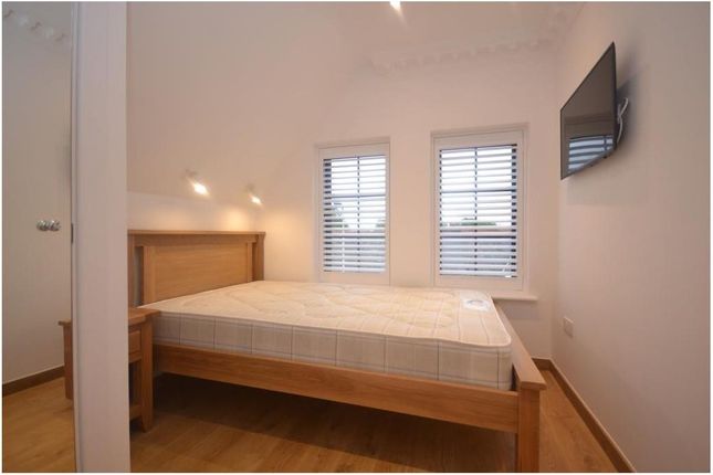 Flat to rent in Whitley Street, Reading
