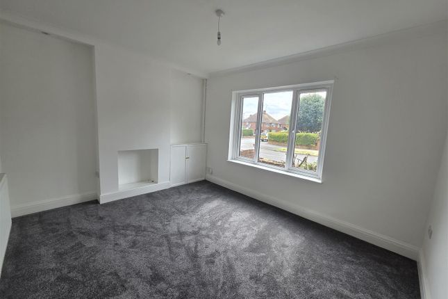 32A, Ladybrook Lane, Mansfield photo 2