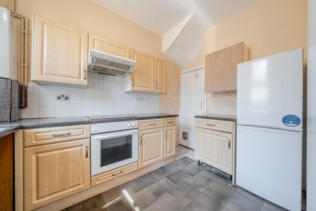 12, Salisbury Terrace, West Yorkshire photo 2