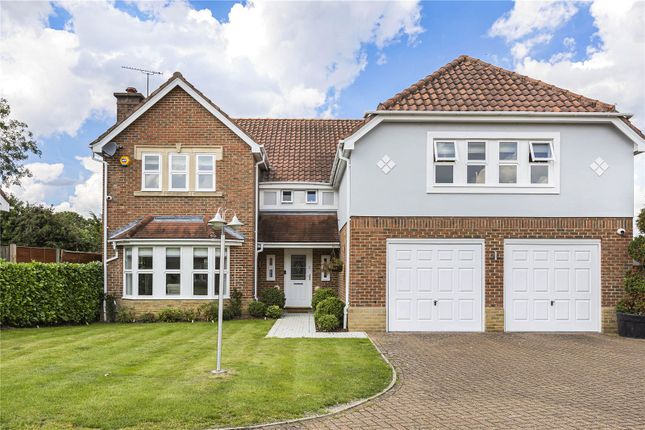 Thumbnail Detached house for sale in Poets Gate, Goffs Oak, Herts