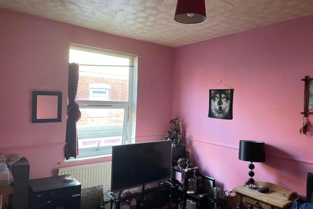 14, Myrtle Avenue, Hull photo 2