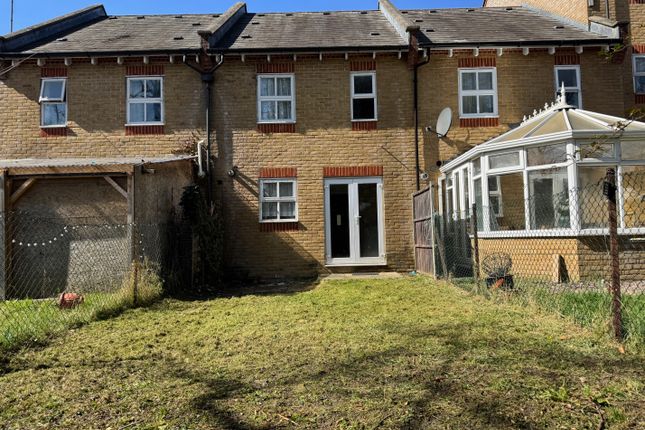 Chamberlayne Avenue, Wembley photo 3