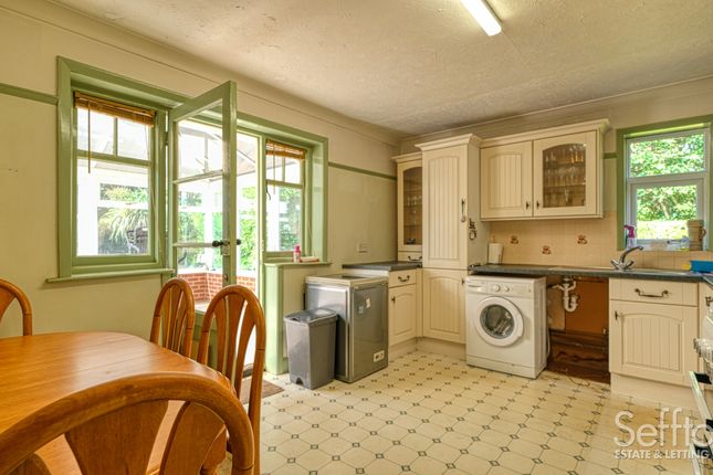 17, Allens Avenue, Sprowston, Norfolk, NR7 8EP, Norwich photo 4