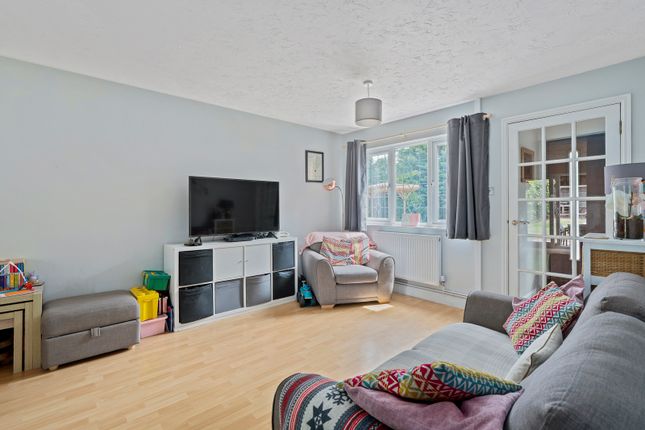 48, Primrose Way, Locks Heath photo 3