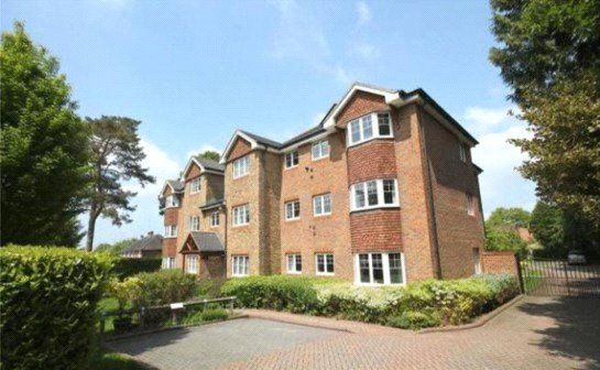 2-bed flat on Flat 10, Suva Court,, London Road, West Sussex, £1,450/mo