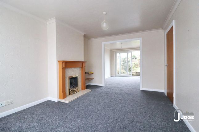 16, Cherry Tree Close, Anstey photo 3
