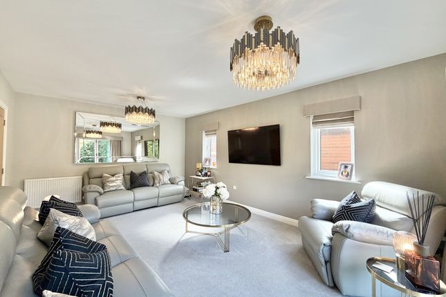 18, Partridge Close, Poulton-Le-Fylde photo 2
