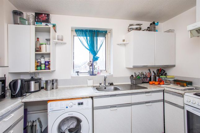 78, Jack Clow Road, London photo 4