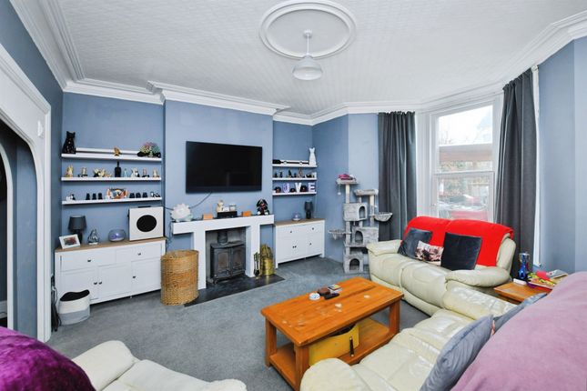 39, Lisson Grove, Plymouth photo 2