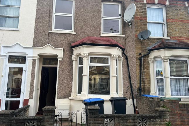 Thumbnail Terraced house to rent in Buckstone Road, London