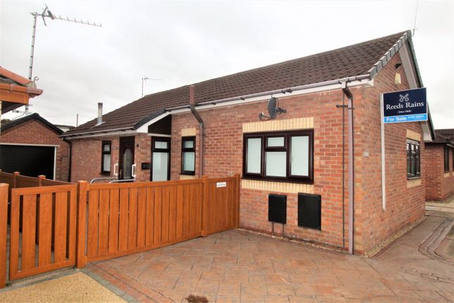 Thumbnail Bungalow for sale in St. Marys Drive, Dunsville, Doncaster, South Yorkshire
