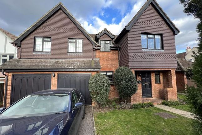 Detached house to rent in Worrin Road, Shenfield, Brentwood