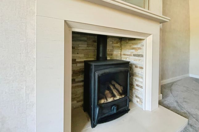 65, Canada Drive, Cottingham photo 3