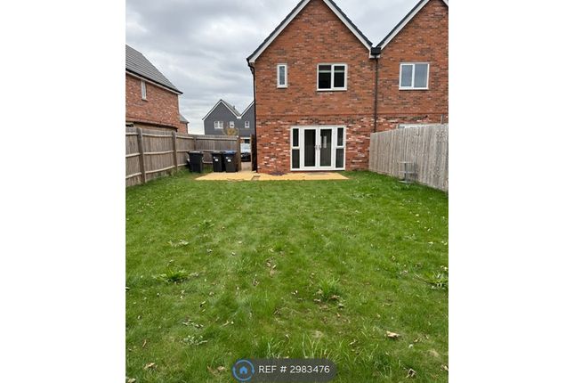 Sparrowhawk Crescent, Wootton, Northampton photo 5