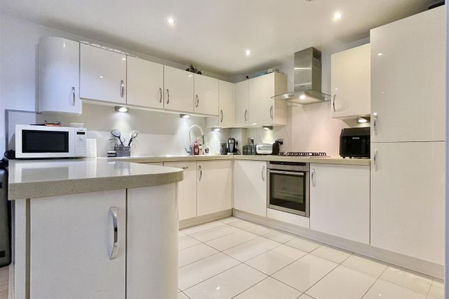 4, Chalbury Dean, 6, Wyke Oliver Road, Weymouth photo 3