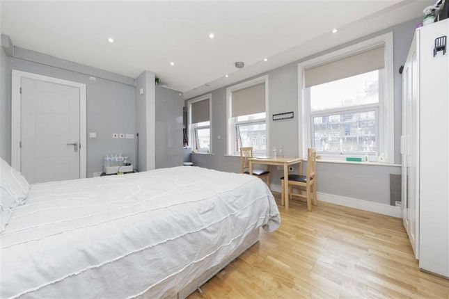 167, Cricklewood Broadway, London photo 4