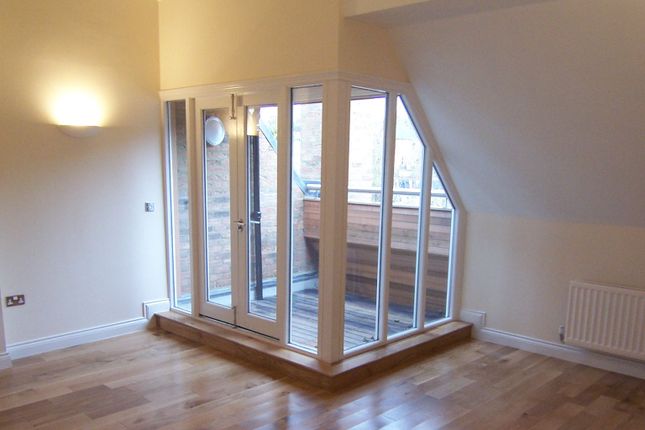 Apt 20, Durham photo 3