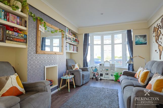 29 Ridge Park Avenue, Plymouth, Devon photo 2