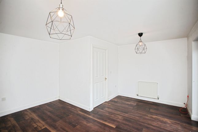 34, Stowe Drive, Rugby photo 4