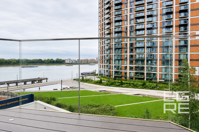 Flat 303, Forbes Apartments, Woolwich photo 4