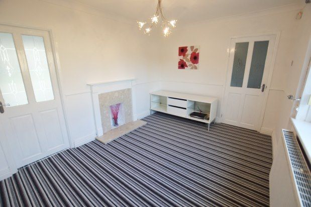 Semi-detached house to rent in New Cross Drive, Sheffield