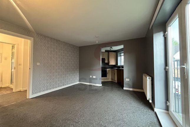 16, Stackyard Close, Leicester photo 3