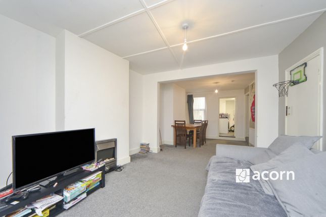 28, Lyndon Road, Belvedere photo 2