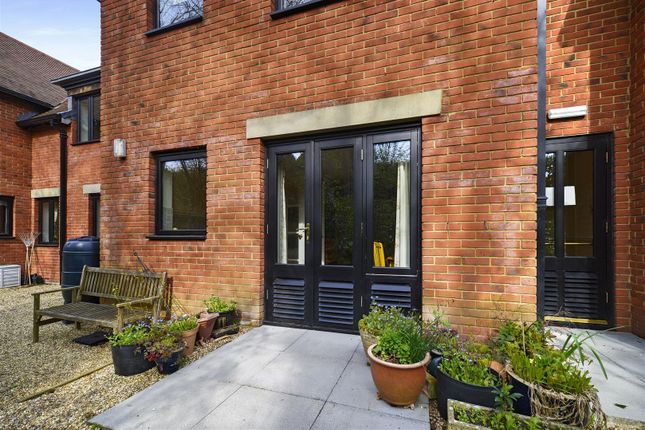 A211B6F7-8197-4E65-906E-bbc6800Bf7d4Bhmcs - 53 Cla