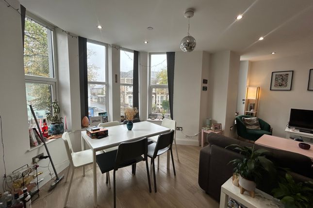 Flat 4 72, Richmond Road, Cardiff photo 2
