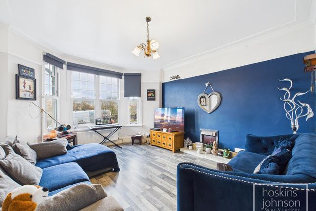 18, Llantwit Rd, Treforest Pontypridd photo 3