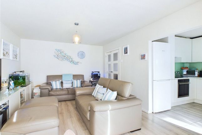 76 Stroud Green Drive, Bognor Regis photo 4