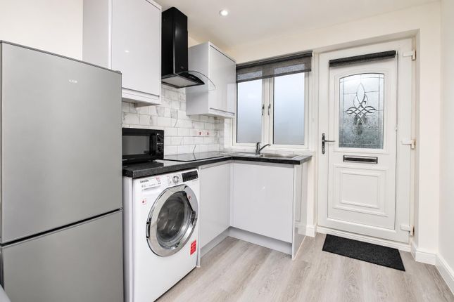 The Annex B, 31, Kirkstall Place, Milton Keynes photo 5