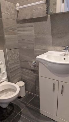 Room 5, 12, Grosvenor Rd, Watford photo 4