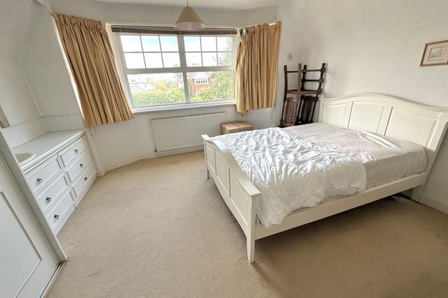 72, Sea Lane, Rustington photo 4