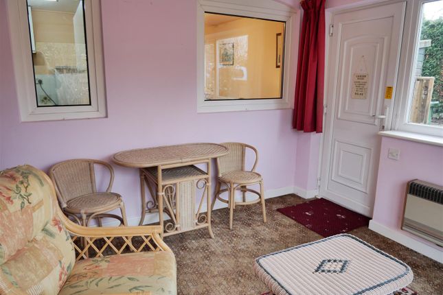 12, Horsepool, Chippenham photo 4