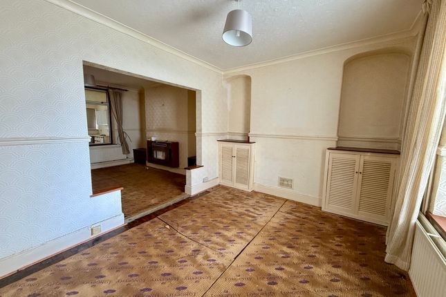 10, Dan-Y-Parc, Merthyr Tydfil photo 2
