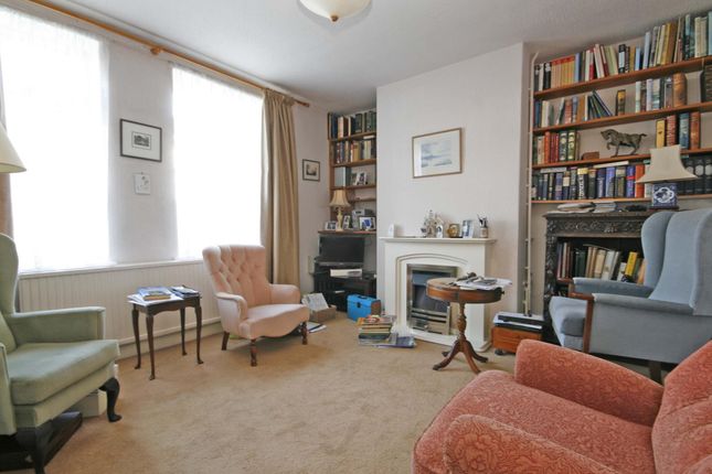 62, Birchwood Road, Surrey photo 2