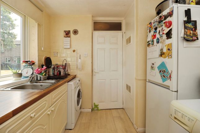 247, Minerva Way, Wellingborough photo 4