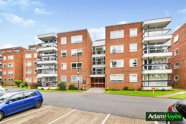 Thumbnail Flat for sale in Hendon Lane, Finchley Central