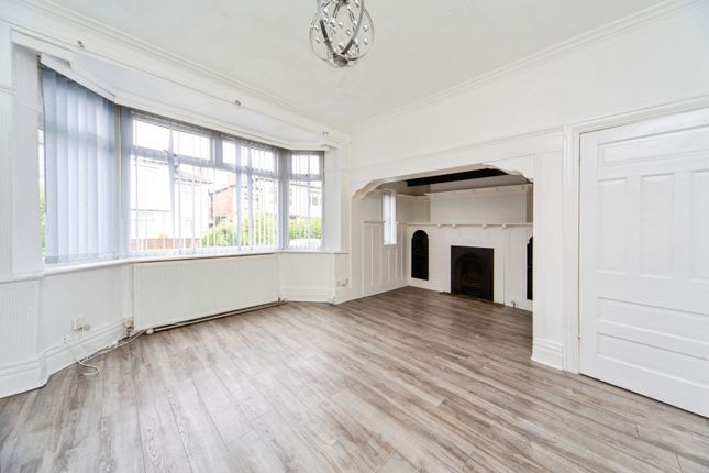 3, Stretton Avenue, Wallasey photo 2