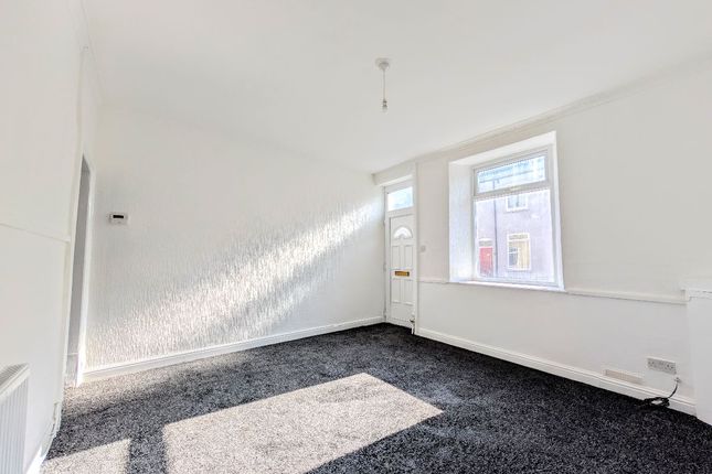 35 Arundel Street, Wigan photo 3