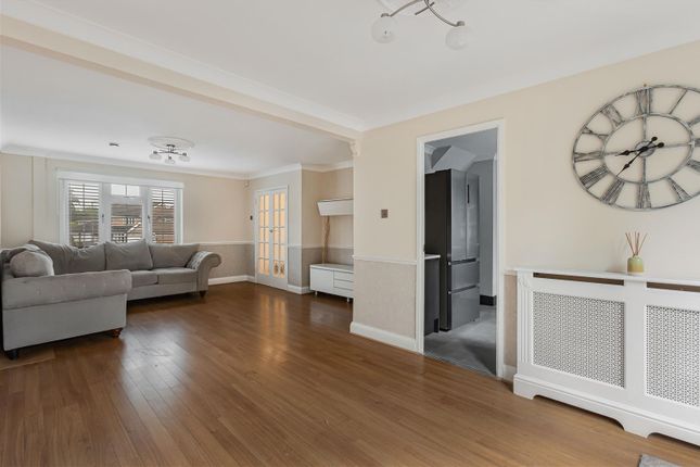 1, Upper Shott, Cheshunt photo 2
