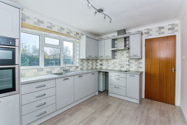36, Dick Turpin Way, Spalding photo 2