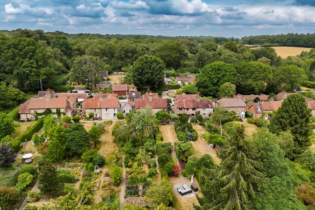 30, Ringshall, BERKHAMSTED photo 2