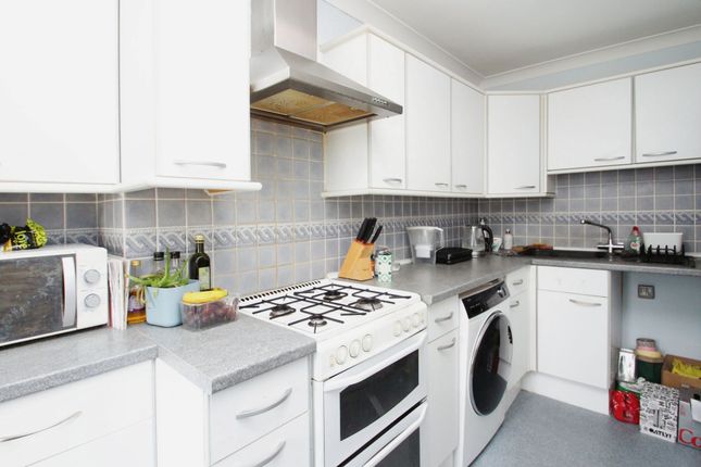 Flat 19, Regents Court 59-62 Regency Square, Brighton photo 5