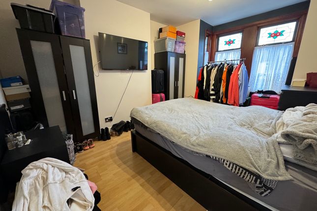 End terrace house for sale in Lansdowne Road, Seven Kings, Ilford