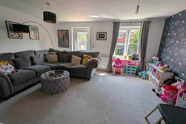 8 Windmill Crescent, Mill Bank, Ashford photo 3