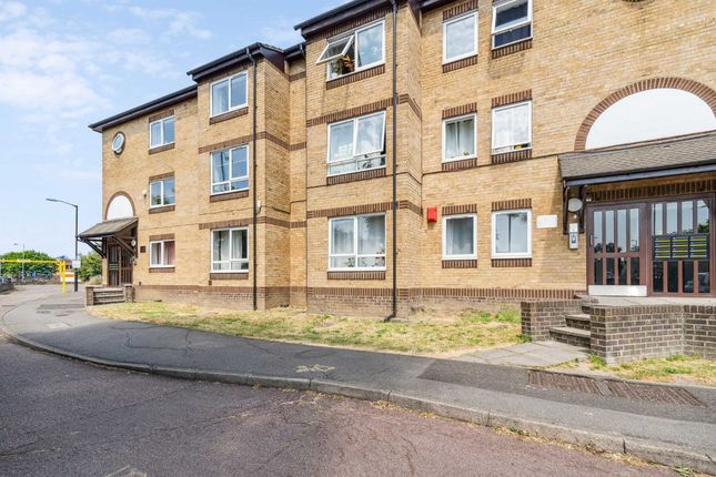 Thumbnail Flat for sale in Chaucer Drive, London