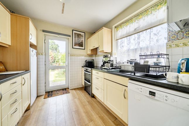 38, Poolmans Road, Berkshire photo 4